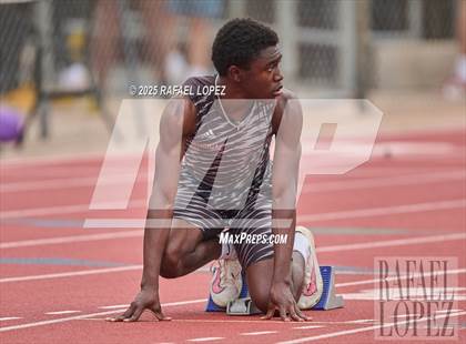 Thumbnail 1 in UIL 6A Track & Field District Prelims (400M) photogallery.
