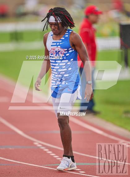 Thumbnail 2 in UIL 6A Track & Field District Prelims (400M) photogallery.
