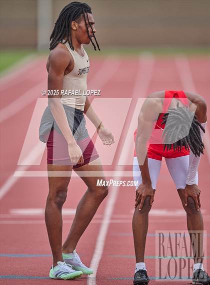 Thumbnail 2 in UIL 6A Track & Field District Prelims (400M) photogallery.