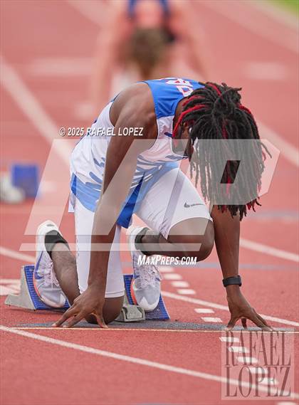 Thumbnail 3 in UIL 6A Track & Field District Prelims (400M) photogallery.