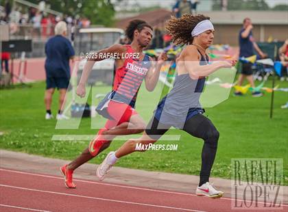 Thumbnail 2 in UIL 6A Track & Field District Prelims (400M) photogallery.