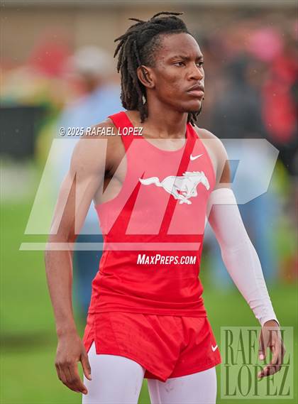 Thumbnail 2 in UIL 6A Track & Field District Prelims (400M) photogallery.