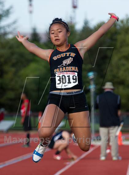 Thumbnail 2 in Stanford Invitational Long Jump photogallery.