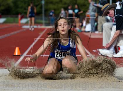 Thumbnail 1 in Stanford Invitational Long Jump photogallery.