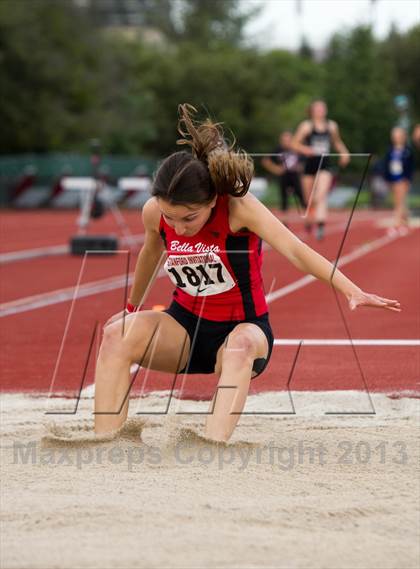 Thumbnail 1 in Stanford Invitational Long Jump photogallery.