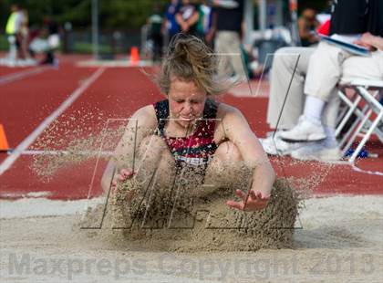 Thumbnail 1 in Stanford Invitational Long Jump photogallery.