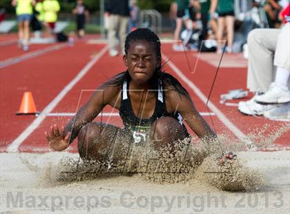 Thumbnail 2 in Stanford Invitational Long Jump photogallery.