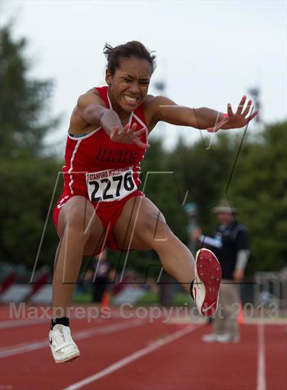 Thumbnail 2 in Stanford Invitational Long Jump photogallery.