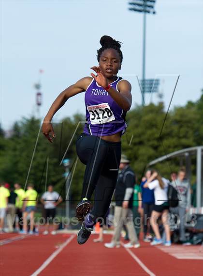 Thumbnail 2 in Stanford Invitational Long Jump photogallery.