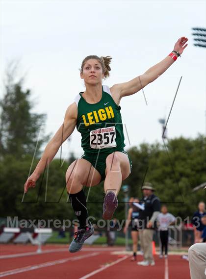 Thumbnail 1 in Stanford Invitational Long Jump photogallery.