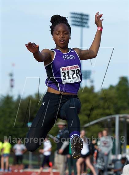 Thumbnail 2 in Stanford Invitational Long Jump photogallery.