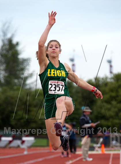 Thumbnail 3 in Stanford Invitational Long Jump photogallery.
