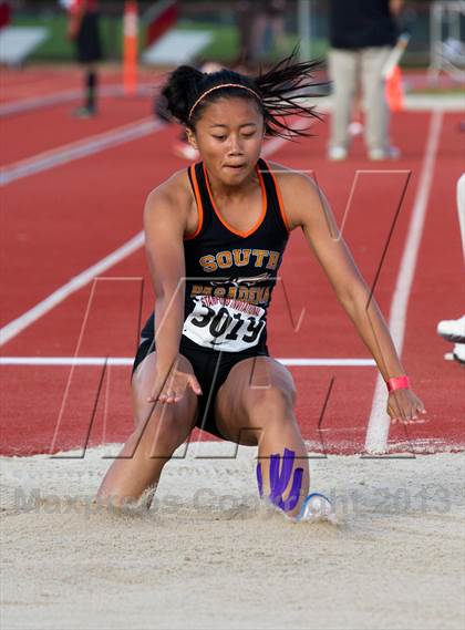 Thumbnail 1 in Stanford Invitational Long Jump photogallery.