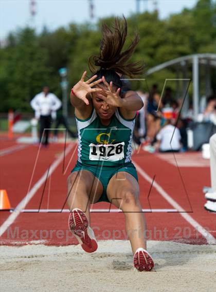 Thumbnail 1 in Stanford Invitational Long Jump photogallery.