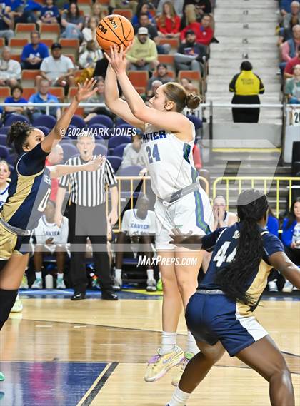 Thumbnail 2 in Xavier College Prep vs. Desert Vista (AIA Open Final) photogallery.