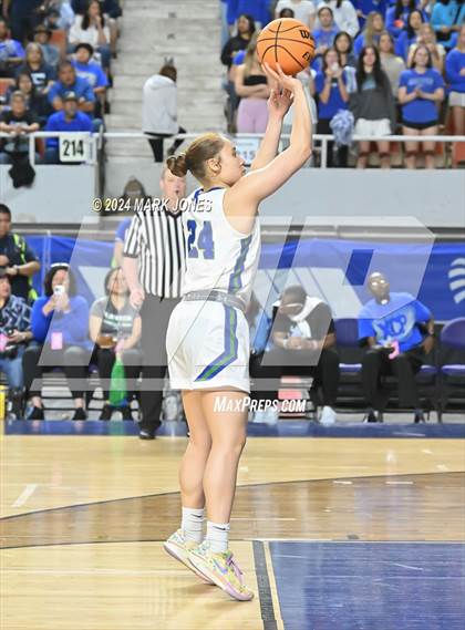Thumbnail 1 in Xavier College Prep vs. Desert Vista (AIA Open Final) photogallery.