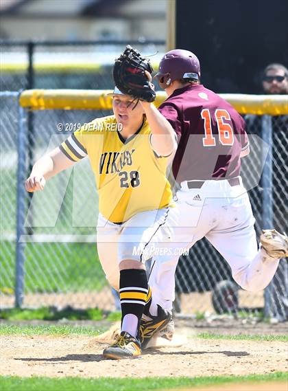 Thumbnail 3 in Brother Rice @ St. Laurence photogallery.
