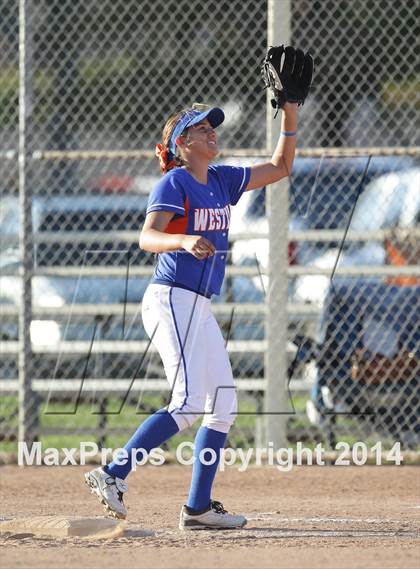 Thumbnail 3 in Westlake vs. Alemany (Suzanne Manlet Invitational Tournament) photogallery.