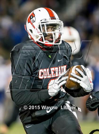 Thumbnail 2 in St. Xavier vs Colerain (OHSAA Division 1 Region 2 2nd Round) photogallery.