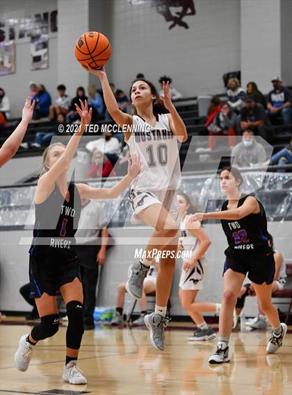 Thumbnail 1 in Two Rivers @ Perryville photogallery.
