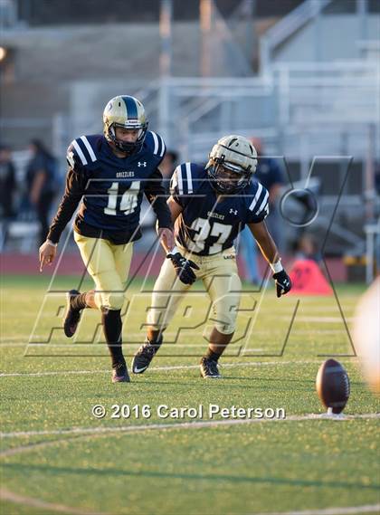 Thumbnail 3 in Carter @ Los Osos photogallery.