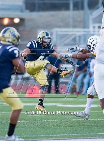Thumbnail 2 in Carter @ Los Osos photogallery.
