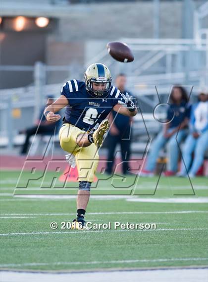 Thumbnail 1 in Carter @ Los Osos photogallery.