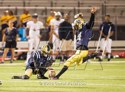Thumbnail 1 in Carter @ Los Osos photogallery.