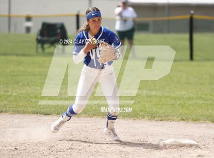 Thumbnail 1 in Cole Valley Christian vs New Plymouth (IDHSAA 2A Semifinal) photogallery.