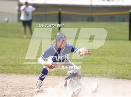 Thumbnail 3 in Cole Valley Christian vs New Plymouth (IDHSAA 2A Semifinal) photogallery.