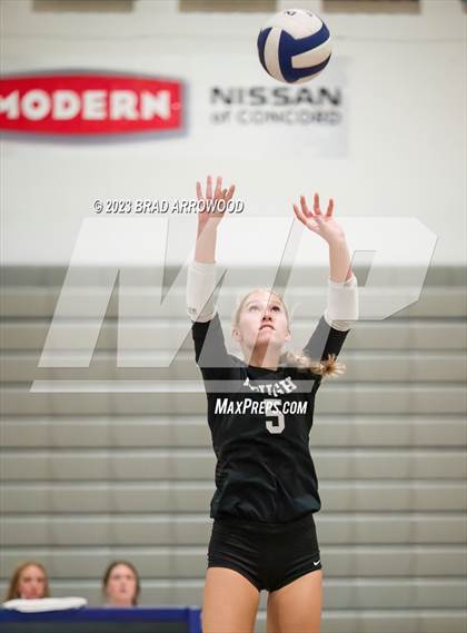 Thumbnail 1 in Hough @ Cox Mill (NCHSSA 4A Round 3) photogallery.