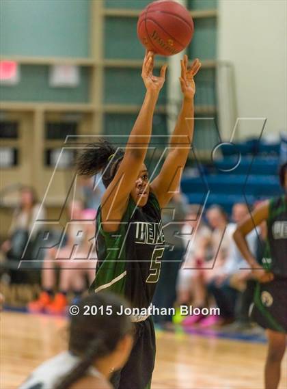 Thumbnail 1 in Weaver @ Wethersfield photogallery.