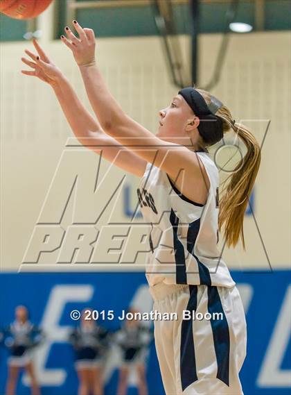 Thumbnail 1 in Weaver @ Wethersfield photogallery.