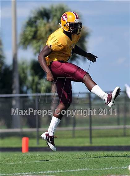 Thumbnail 1 in Dwyer @ Glades Central photogallery.