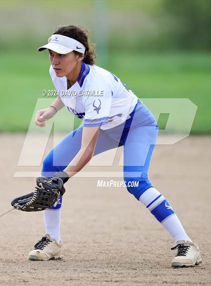 Thumbnail 2 in Windsor @ Poudre photogallery.