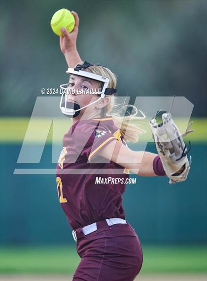 Thumbnail 1 in Windsor @ Poudre photogallery.