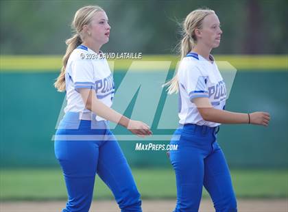 Thumbnail 2 in Windsor @ Poudre photogallery.