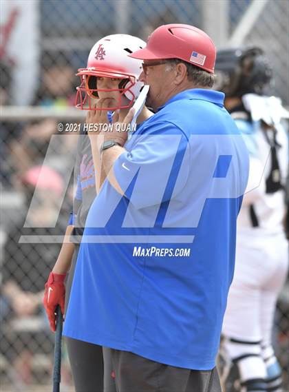 Thumbnail 3 in Villa Park @ Los Alamitos photogallery.