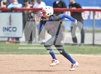 Thumbnail 1 in Villa Park @ Los Alamitos photogallery.