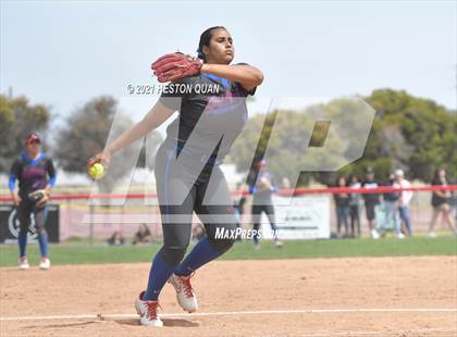 Thumbnail 1 in Villa Park @ Los Alamitos photogallery.