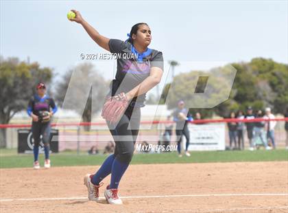 Thumbnail 3 in Villa Park @ Los Alamitos photogallery.