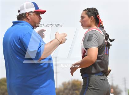 Thumbnail 2 in Villa Park @ Los Alamitos photogallery.