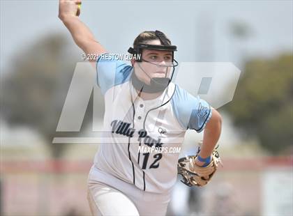 Thumbnail 3 in Villa Park @ Los Alamitos photogallery.