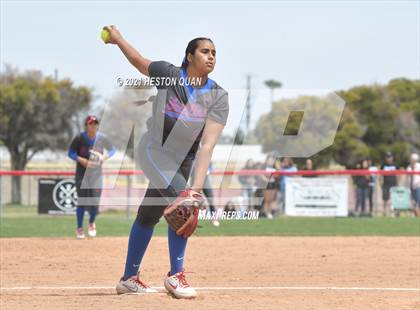 Thumbnail 2 in Villa Park @ Los Alamitos photogallery.