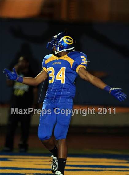 Thumbnail 2 in Dorsey @ Crenshaw photogallery.