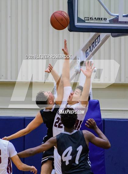 Thumbnail 2 in Marshall vs. Clark photogallery.