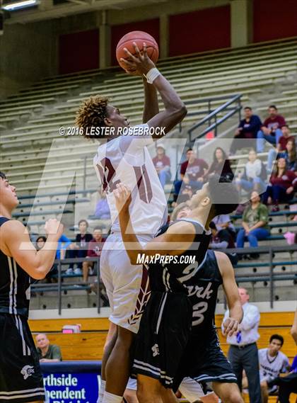 Thumbnail 3 in Marshall vs. Clark photogallery.