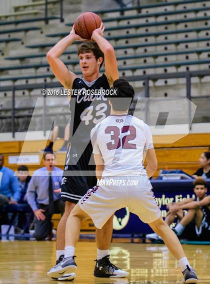Thumbnail 3 in Marshall vs. Clark photogallery.