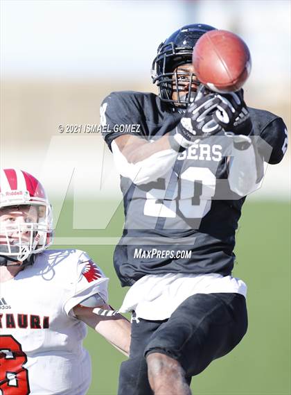 Thumbnail 2 in Limon vs. Centauri (CHSAA Class 1A Final) photogallery.