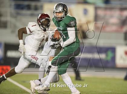 Thumbnail 3 in St. Joseph's Prep vs. Pine-Richland (PIAA Class AAAA Final) photogallery.